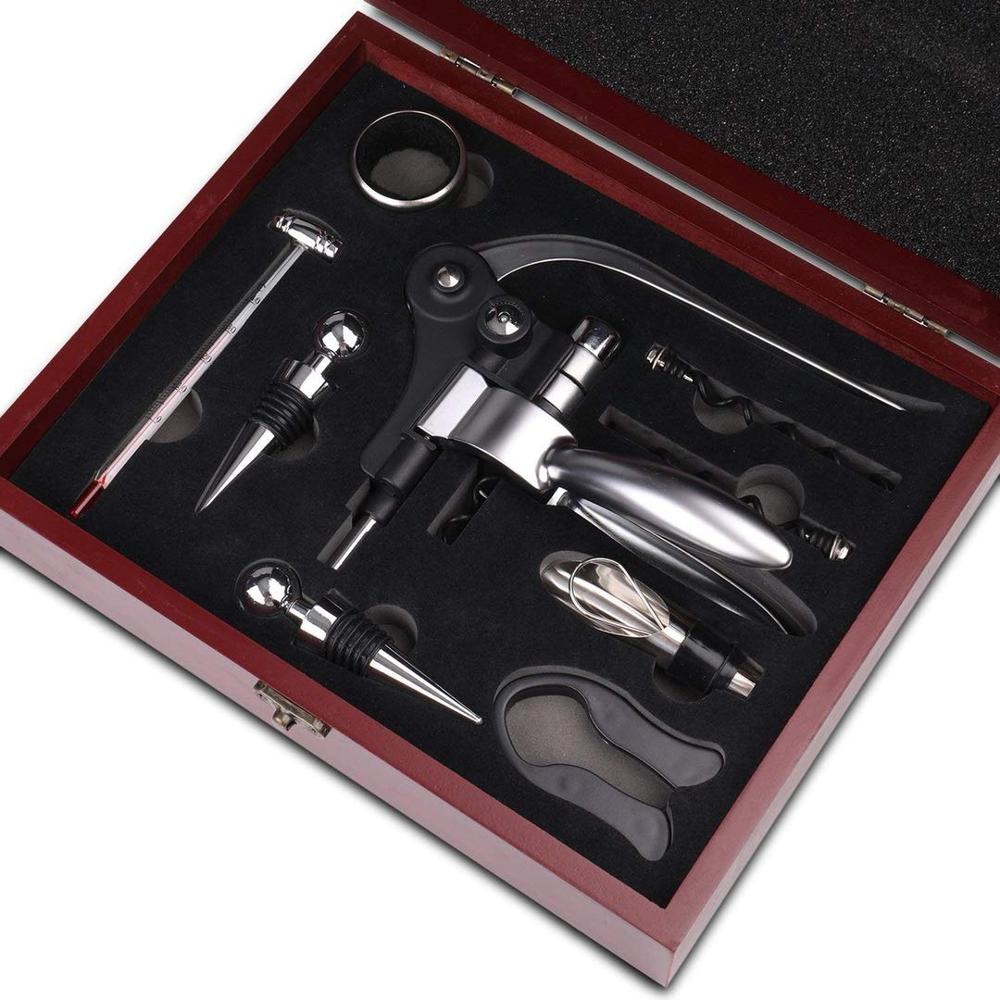 Accesorii profesionale pentru vin, Quasar & Co.®, 9 piese, in cutie de lemn, 2 dopuri de vin, dop de picurare, termometru, taietor de folie, palnie, tirbuson si 2 rezerve pentru tirbuson 6