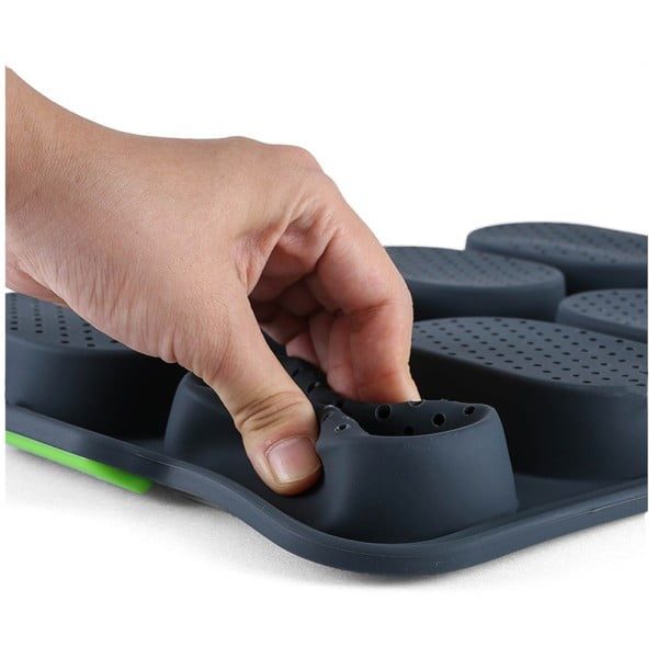 Tava chifle/paine/briose, Quasar & Co.®, 8 compartimente, perforata, silicon, 34 x 24 cm, gri-verde - imagine 6