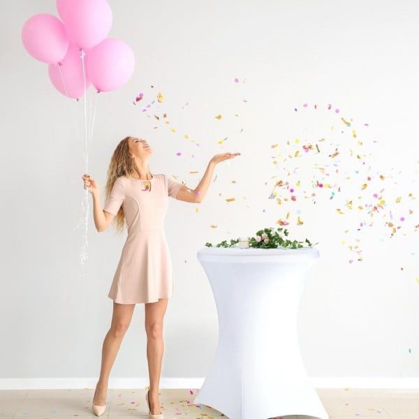 Husa masa evenimente, Relaxdays, husa elastica, rotunda, fata de masa pentru cocktail si catering, d 55-60 cm, h 100 cm, alb - imagine 5
