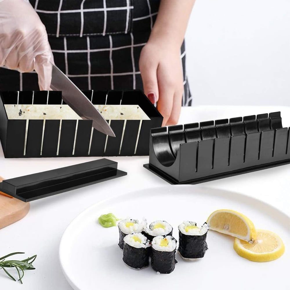 Set preparare sushi, Quasar & Co.®, 2 spatule si 8 forme diferite, plastic, negru 8 Set preparare sushi, Quasar & Co.®, 2 spatule si 8 forme diferite, plastic, negru 8