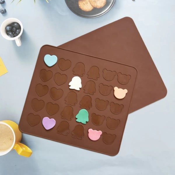 Tava copt macarons, Quasar & Co.®, 30 de forme, 10 x ursulet, 10 x pinguin, 10 x inima, pentru prajituri/fursecuri, rezistente la temperaturi de pana la 250 grade C,  28.5 x 25.5 cm - imagine 6