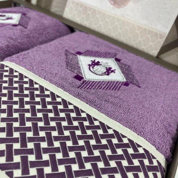Set 2 prosoape, Quasar & Co.®, model Luxury R, broderie si banda tesuta, 100% bumbac, 450 g/mp, 50 x 90/70 x 140, mov - imagine 3