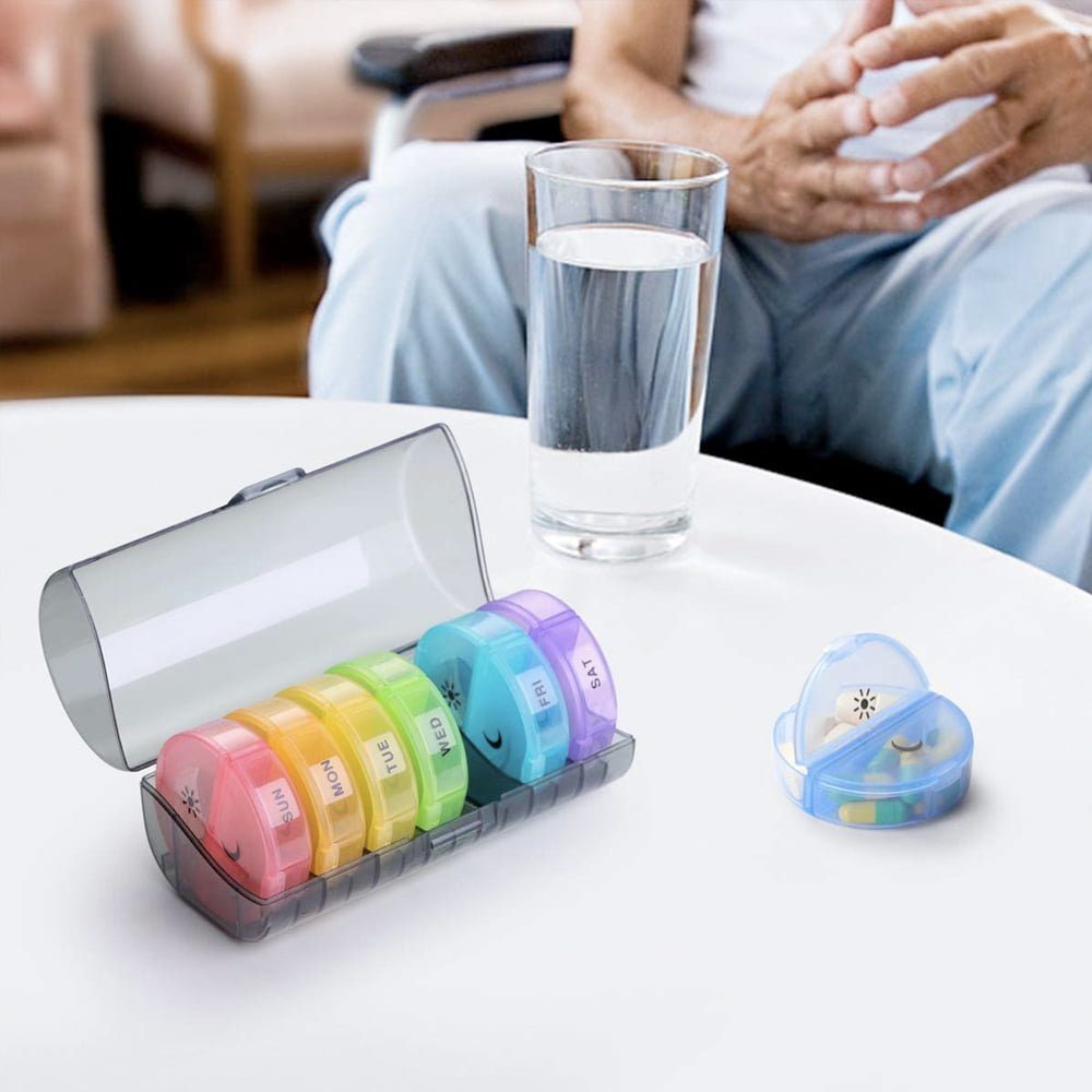 Cutie organizator medicamente, Quasar & Co.®, 7 zile, 14 compartimente mari, cutie suport, 14 x 6,5 x 6 cm, gri cenusiu transparent 7 Cutie organizator medicamente, Quasar & Co.®, 7 zile, 14 compartimente mari, cutie suport, 14 x 6,5 x 6 cm, gri cenusiu transparent 7