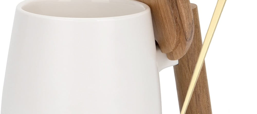 Set cana cafea/ceai si lingurita, Quasar & Co.®, cu capac si maner bambus, lingurita, ceramica, 350 ml, alb Cani 2024-05-11
