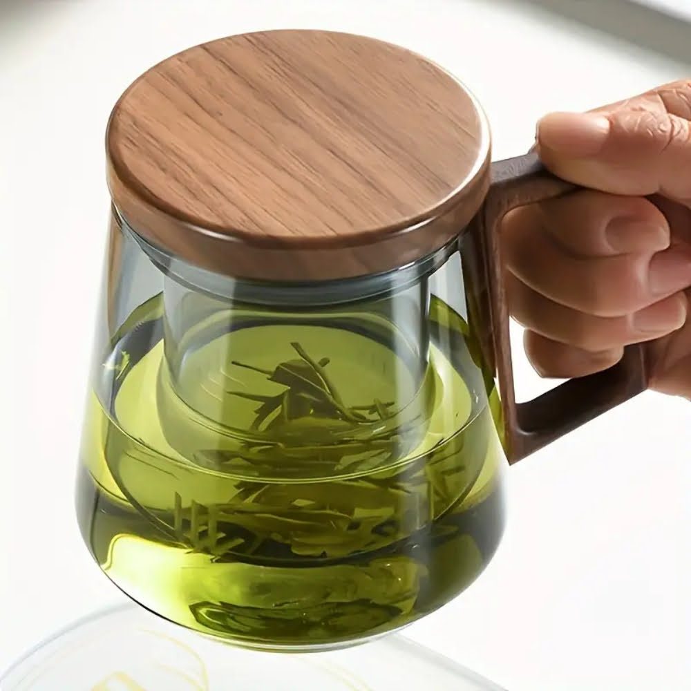 Cana cu infuzor, Quasar & Co.®, recipient pentru ceai/cafea, capac si maner, 500 ml, sticla borosilicata/lemn acacia, gri grafit 12 Cana cu infuzor, Quasar & Co.®, recipient pentru ceai/cafea, capac si maner, 500 ml, sticla borosilicata/lemn acacia, gri grafit 12