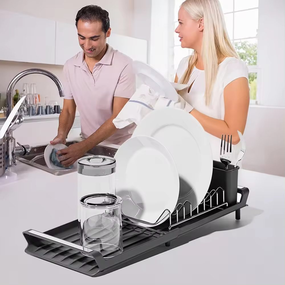 Scurgator de vase, Quasar & Co.®, extensibil, cu suport tacamuri si vesela, panta scurgere, 47x20x11 cm, metal/plastic, negru 5 Scurgator de vase, Quasar & Co.®, extensibil, cu suport tacamuri si vesela, panta scurgere, 47x20x11 cm, metal/plastic, negru 5