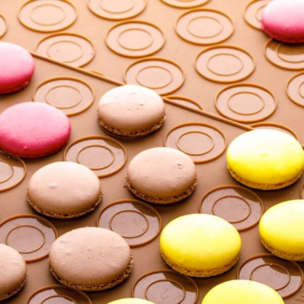 Set cofetarie Quasar & Co.®, foaie 27 macarons, foaie 48 macarons, matrita silicon pentru decor, silicon, maro-mov - imagine 4
