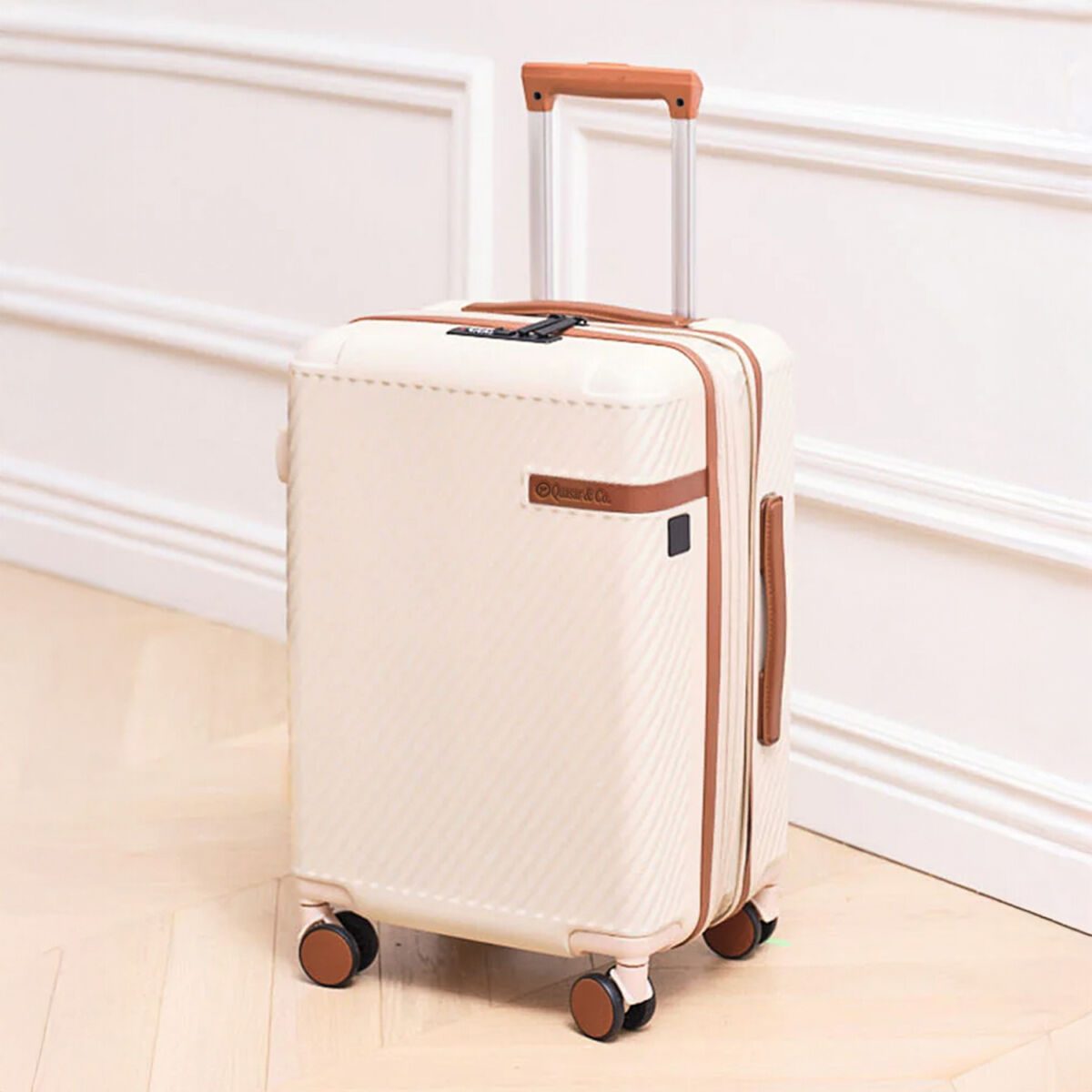Troler mare Quasar & Co.®, 74x48x30 cm, bagaj de cala, valiza cu cifru, maner telescopic lung, geamantan cu 4 roti duble silentioase 360°, ABS, 2 compartimente cu buzunar, LUXOR, bej 3 Troler mare Quasar & Co.®, 74x48x30 cm, bagaj de cala, valiza cu cifru, maner telescopic lung, geamantan cu 4 roti duble silentioase 360°, ABS, 2 compartimente cu buzunar, LUXOR, bej 3