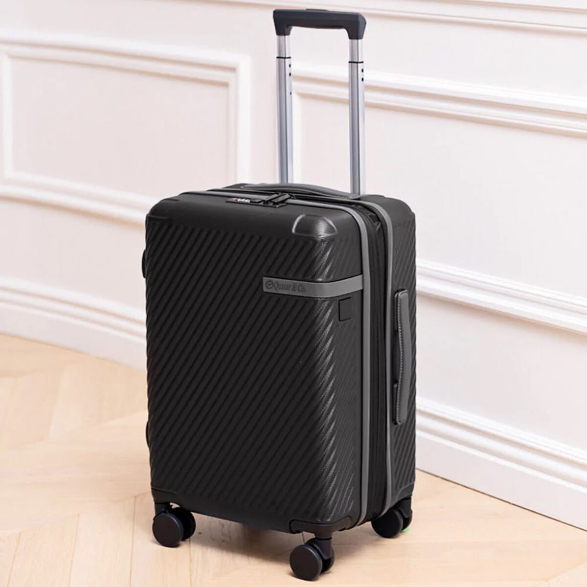 Set 3 trolere, Quasar & Co.®, S/M/L, valize, bagaje cu cifru, maner telescopic, geamantane cu 4 roti duble silentioase 360°, ABS, cate 2 compartimente cu buzunar, LUXOR, negru 5 Set 3 trolere, Quasar & Co.®, S/M/L, valize, bagaje cu cifru, maner telescopic, geamantane cu 4 roti duble silentioase 360°, ABS, cate 2 compartimente cu buzunar, LUXOR, negru 5