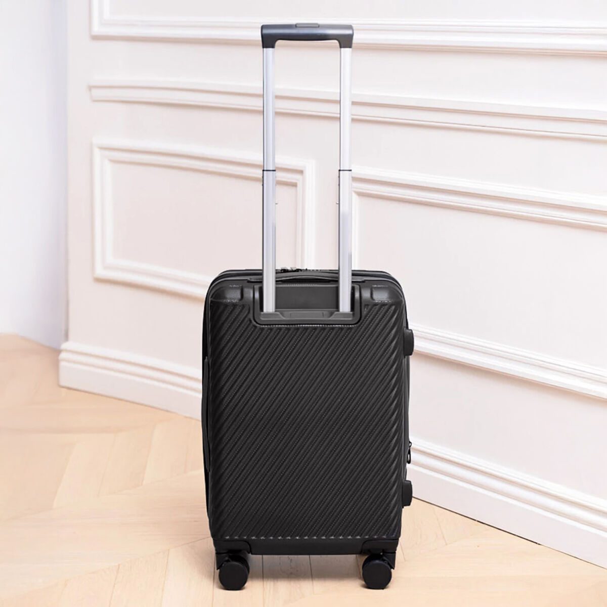 Set 3 trolere, Quasar & Co.®, S/M/L, valize, bagaje cu cifru, maner telescopic, geamantane cu 4 roti duble silentioase 360°, ABS, cate 2 compartimente cu buzunar, LUXOR, negru 6 Set 3 trolere, Quasar & Co.®, S/M/L, valize, bagaje cu cifru, maner telescopic, geamantane cu 4 roti duble silentioase 360°, ABS, cate 2 compartimente cu buzunar, LUXOR, negru 6