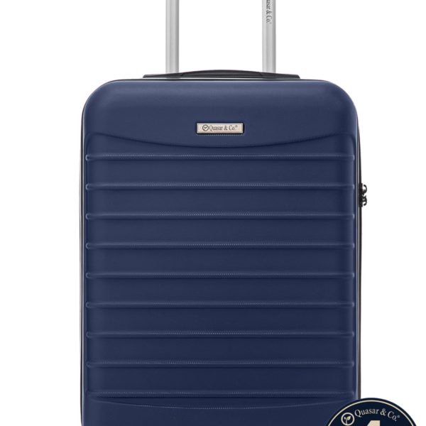 Troler cabina avion Quasar & Co.®, 55x38x21cm, bagaj de mana, troller cu fermoar antifurt, cifru, maner telescopic lung, geamantan cu 4 roti duble silentioase 360°, valiza ABS 2.8 mm, rezistent, 2 compartimente cu buzunar, 10kg, LINE, bleumarin 2 Troler cabina avion Quasar & Co.®, 55x38x21cm, bagaj de mana, troller cu fermoar antifurt, cifru, maner telescopic lung, geamantan cu 4 roti duble silentioase 360°, valiza ABS 2.8 mm, rezistent, 2 compartimente cu buzunar, 10kg, LINE, bleumarin